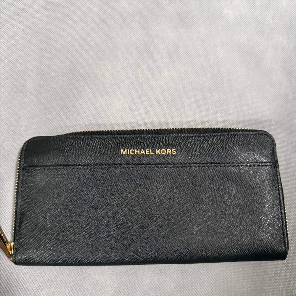 Michael Kors Black and Gold Zip Wallet